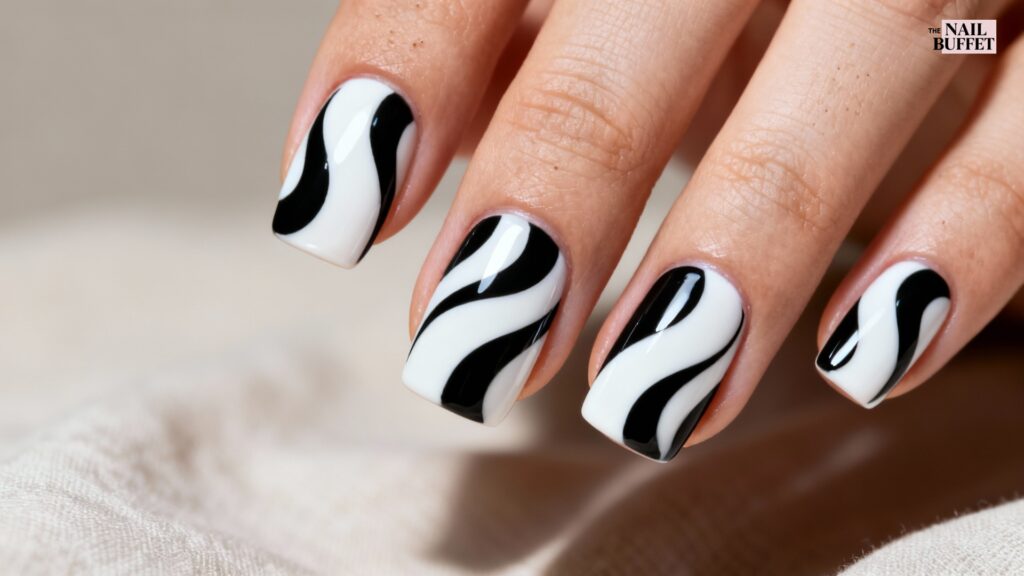 Abstract Black Nail Art