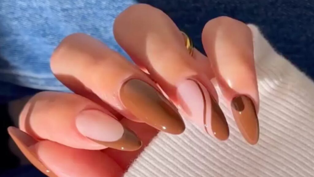 Mocha Swirl Nails