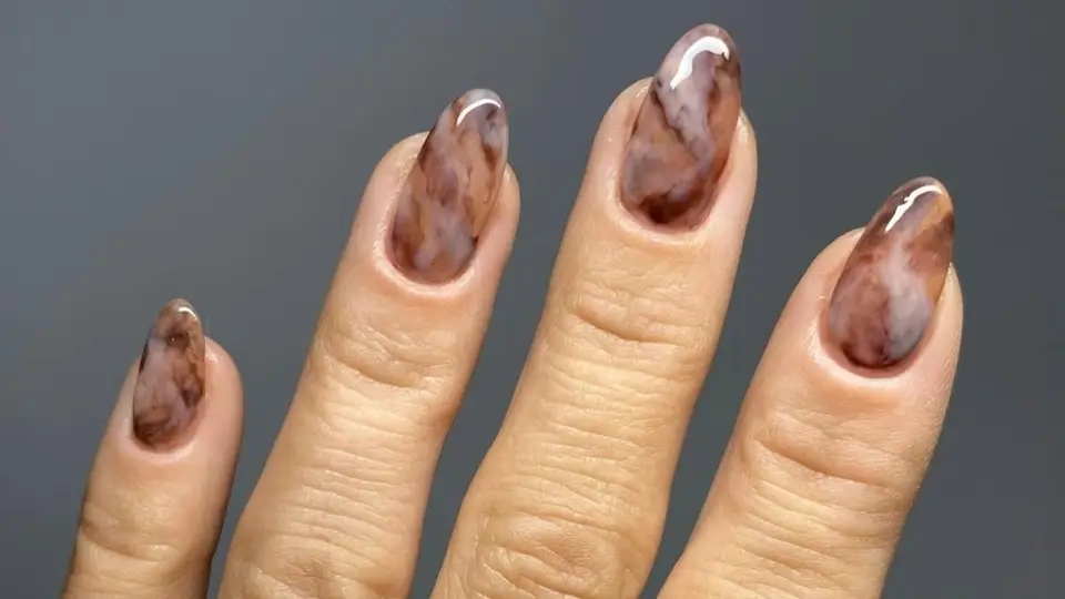 Coffee Marble Nails