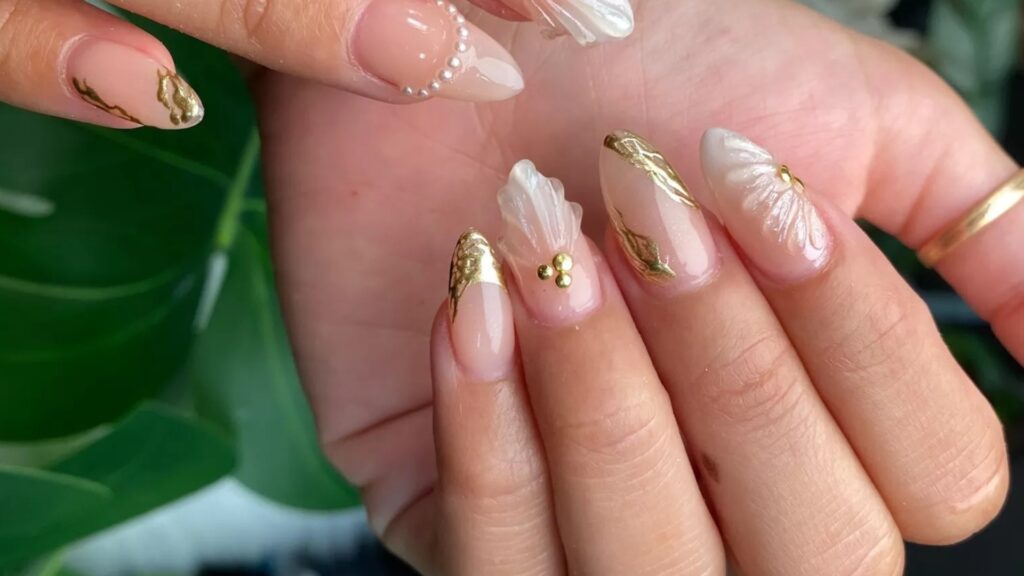 Gold and Seashell Tips