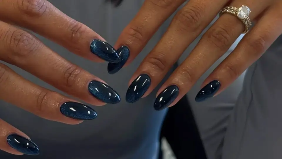 Moody Navy Cat Eye