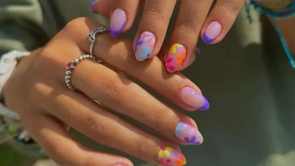 Bold Floral Nails
