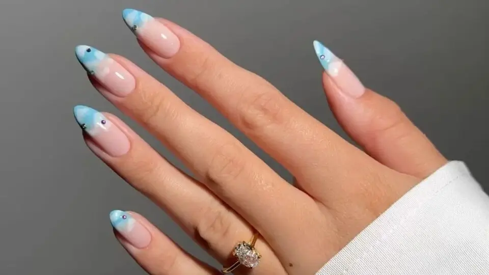 Cloud Nails
