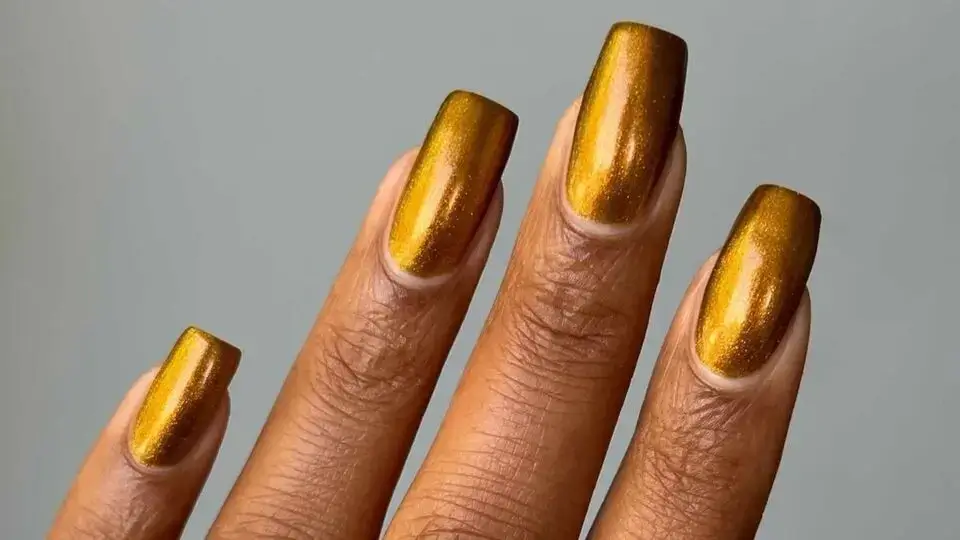 Metallic Gold Nails