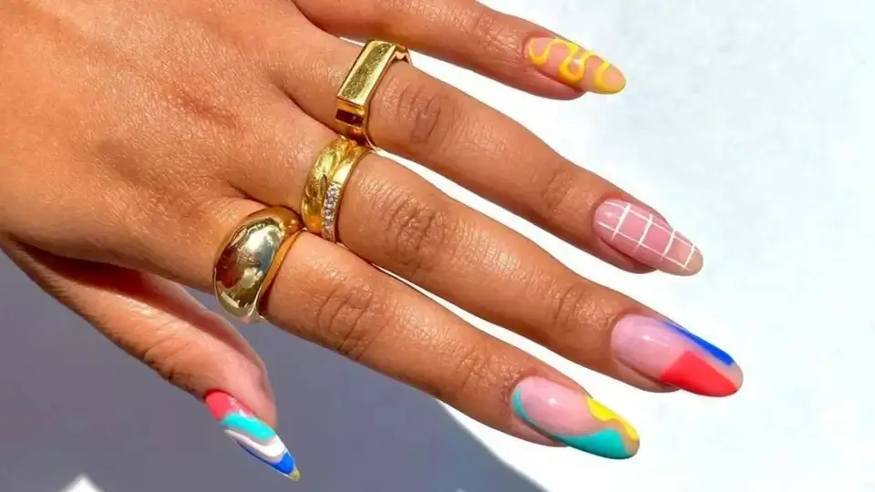 Mismatched Primary Colors