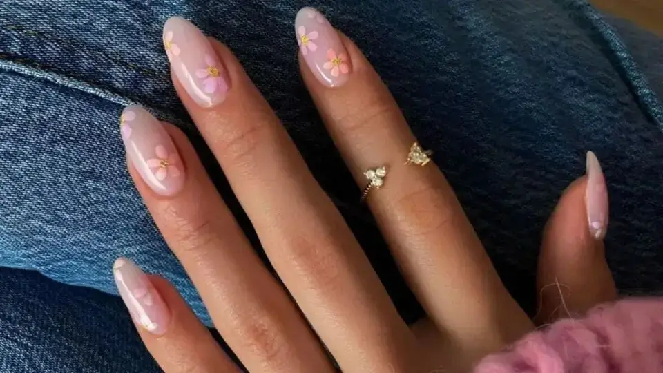 Floral Nails (2)