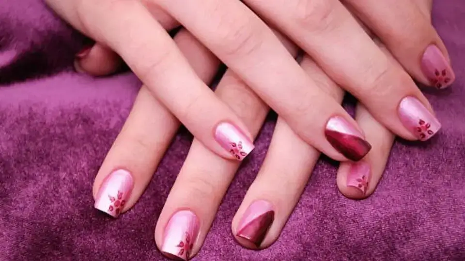 Maroon and Pink Nails