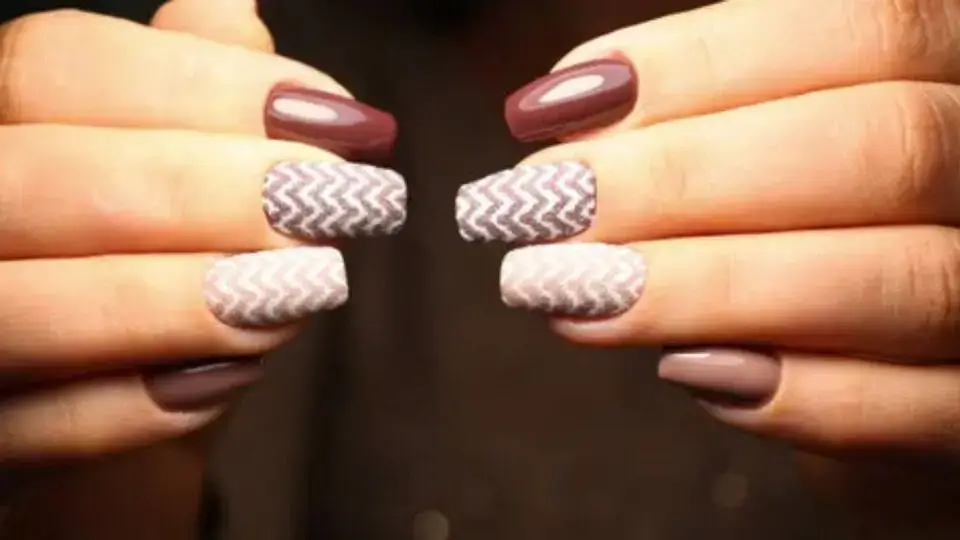 Maroon and Rose Gold Nails