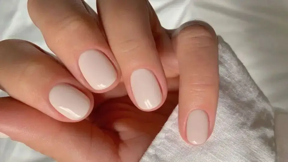 Milky Mani