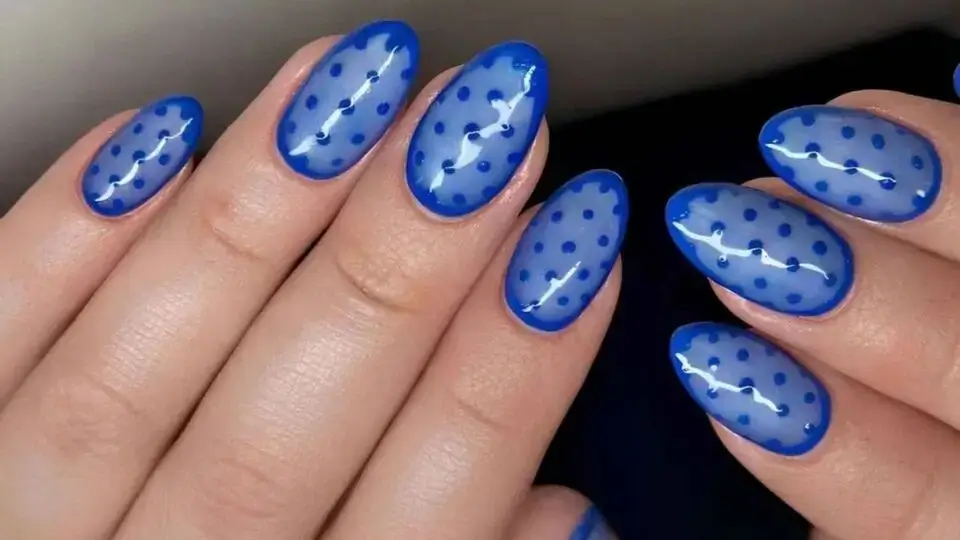 Polka Dot Mani