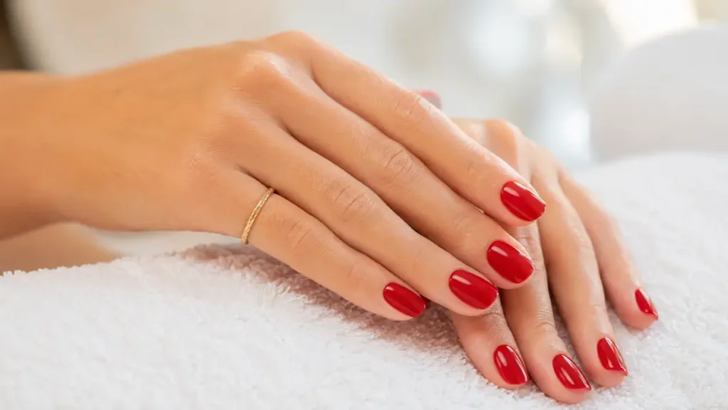 Classic Red Nails
